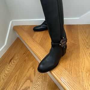 Tory Burch leather boots-